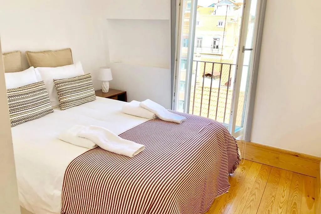 32 Top - Center Of Lisbon Duplex Apartment, Barrio Alto 0*,  Portugal