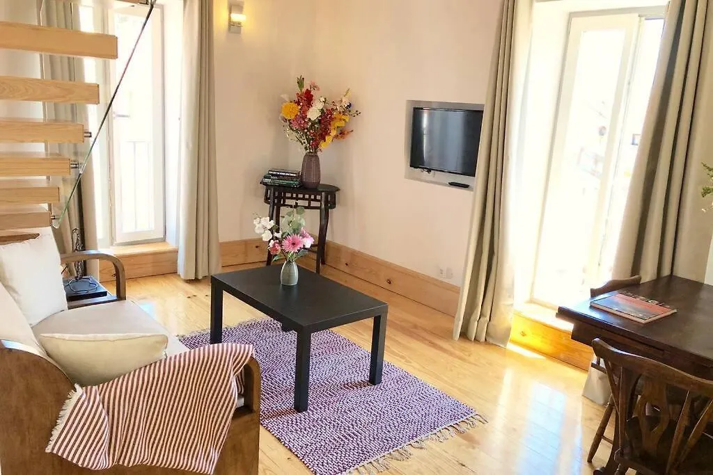 32 Top - Center Of Lisbon Duplex Apartment, Barrio Alto Portugal
