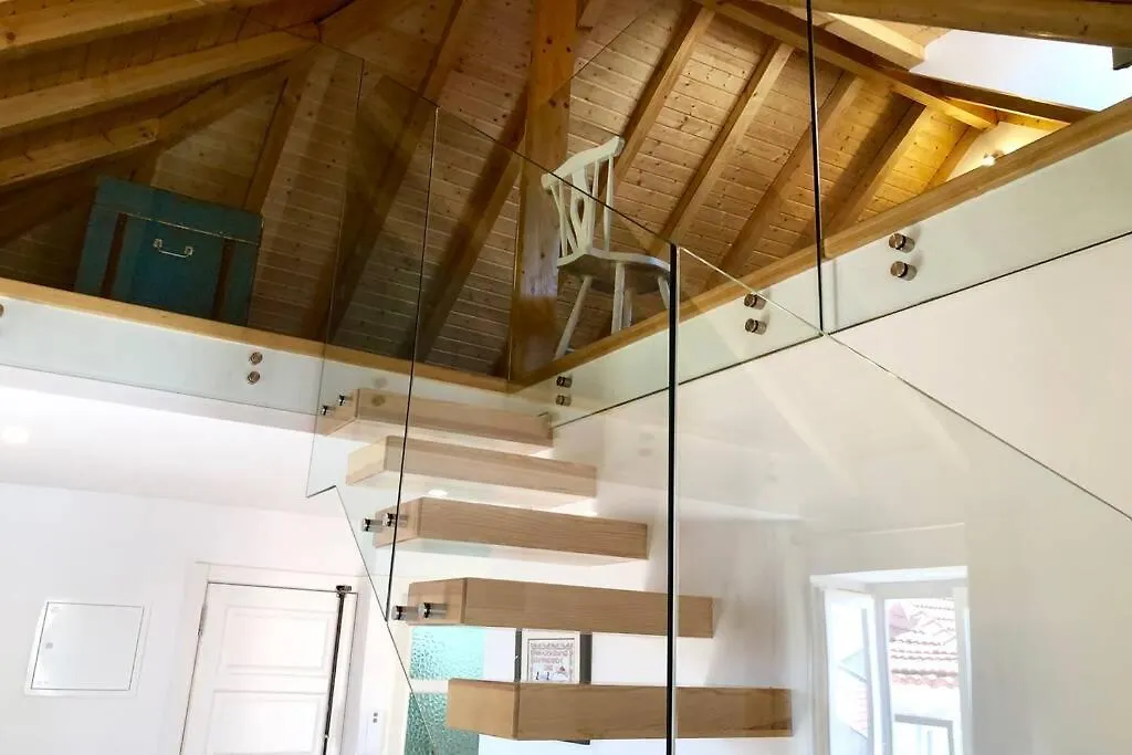 32 Top - Center Of Lisbon Duplex Apartment, Barrio Alto Appartement