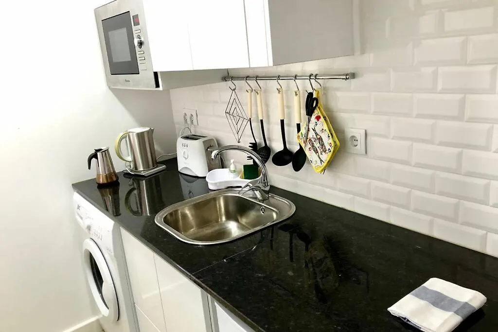 32 Top - Center Of Lisbon Duplex Apartment, Barrio Alto