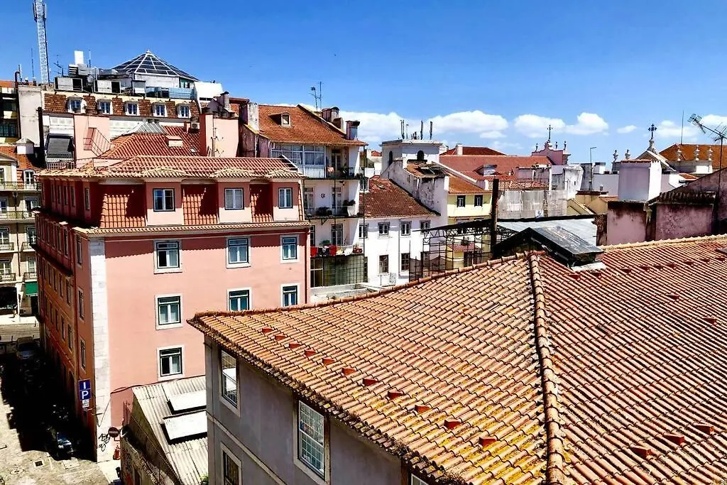 32 Top - Center Of Lisbon Duplex Apartment, Barrio Alto
