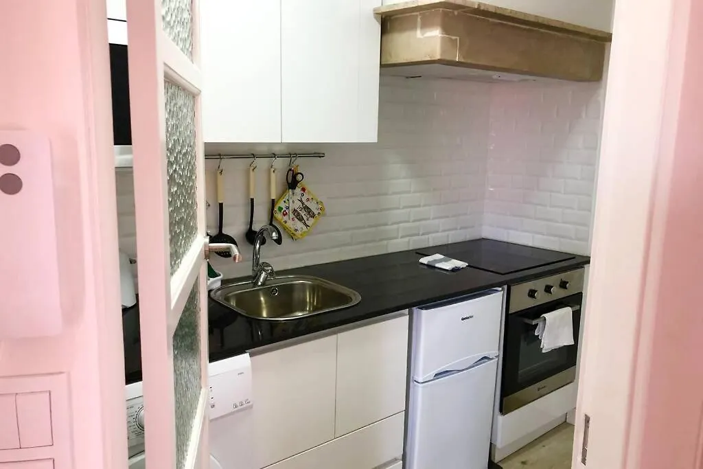 32 Top - Center Of Lisbon Duplex Apartment, Barrio Alto Appartement