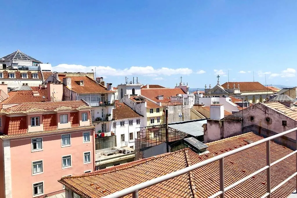 32 Top - Center Of Lisbon Duplex Apartment, Barrio Alto Apartment