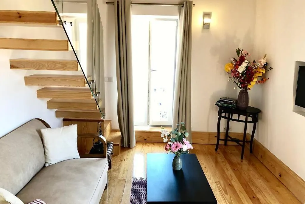 32 Top - Center Of Lisbon Duplex Apartment, Barrio Alto 0*,  Portugal