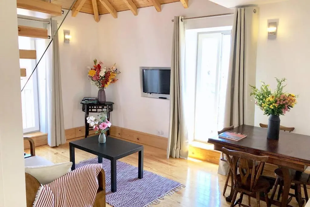 Apartment 32 Top - Center Of Lisbon Duplex Apartment, Barrio Alto Portugal